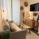 Апартаменты Tropez - Old Village - Modern & Cosy