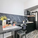 Tropez - Old Village - Modern & Cosy Апартаменти Сен-Тропе