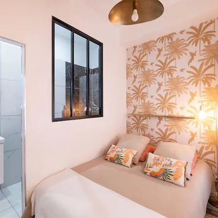 Daire Tropez - Old Village - Modern & Cosy