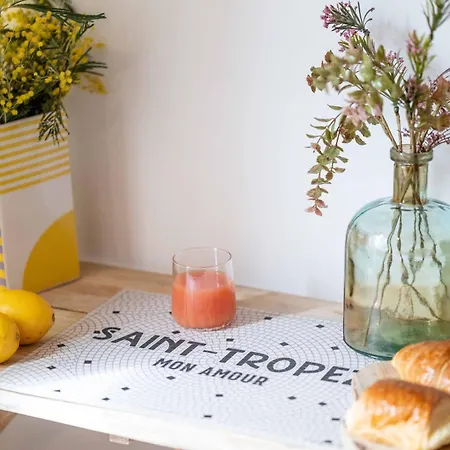 Daire Tropez - Old Village - Modern & Cosy Saint-Tropez