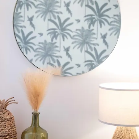 Daire Tropez - Old Village - Modern & Cosy *