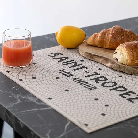 Tropez - Old Village - Modern & Cosy Сен-Тропе
