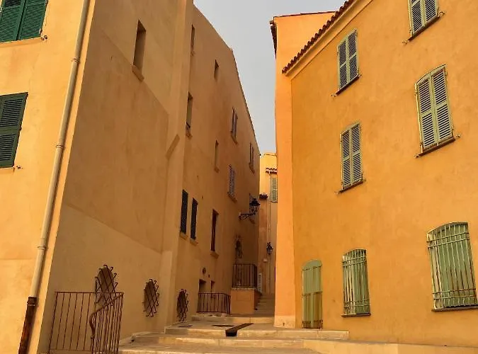 Apartman Tropez - Old Village - Modern & Cosy *