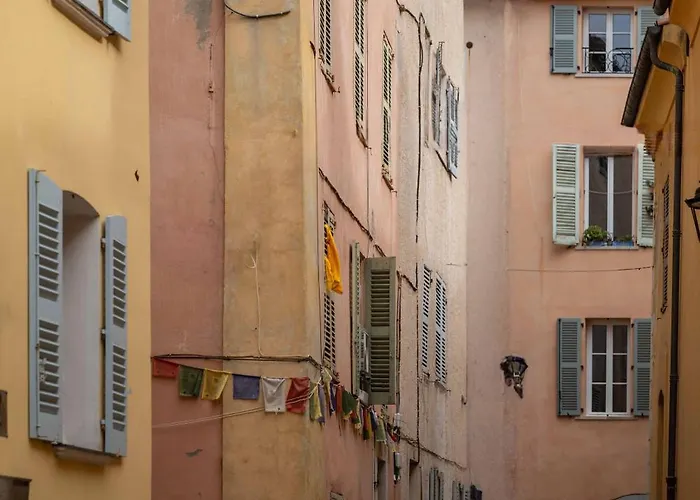 Apartment Tropez - Old Village - Modern & Cosy *