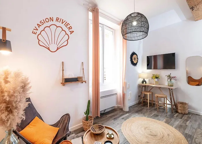 Tropez - Old Village - Modern & Cosy Saint-Tropez